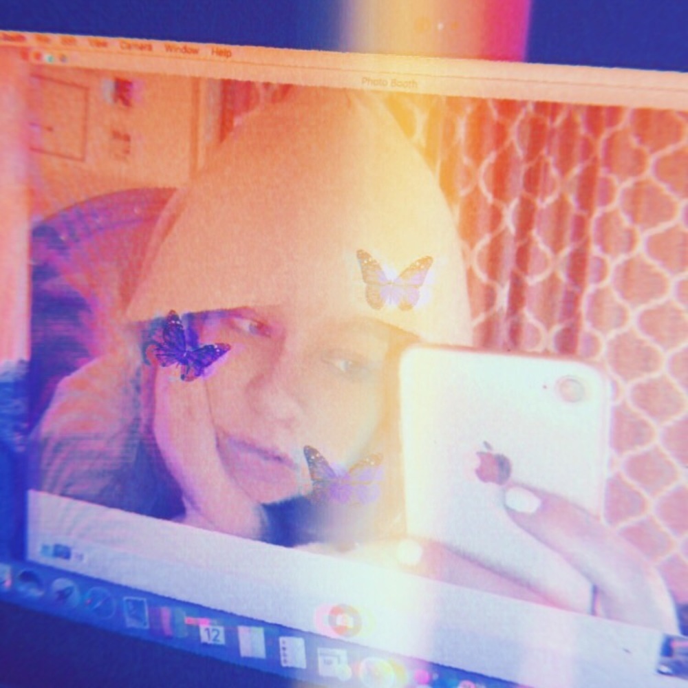 Meet your Posher, Brooke